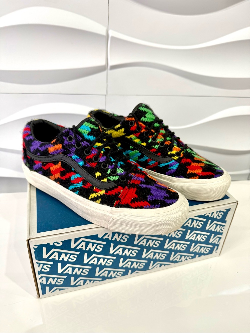 RARE🔥 VANS Old Skool x Barneys New York Tweed Sneakers Size US Men 8 Women 9.5